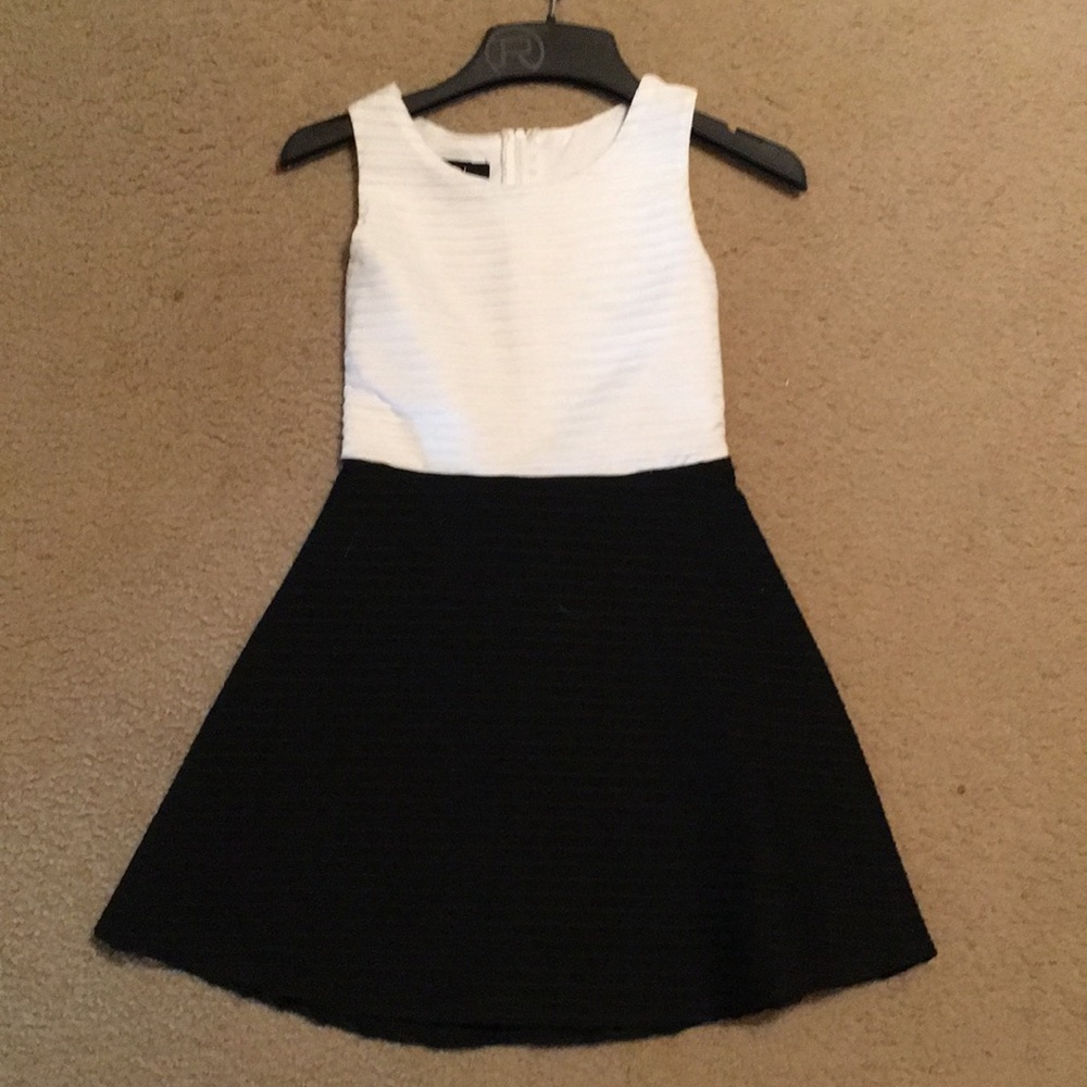 Black and white casual dress